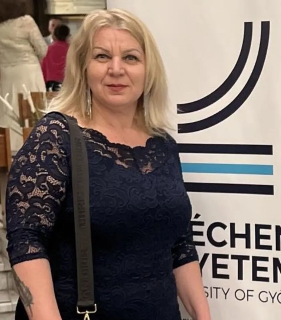  Zsolnay Janka